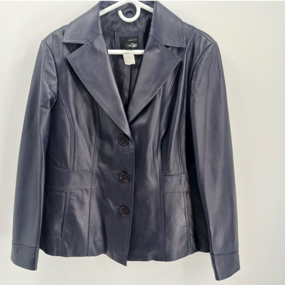 EAST 5TH WOMENS GENUINE LEATHER BLUE JACKET
SIZE LARGE - Picture 12 of 14